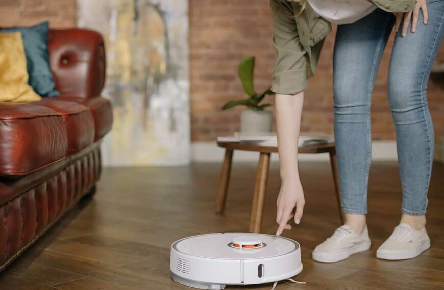 5 Reasons To Buy A Robot Vacuum Cleaner