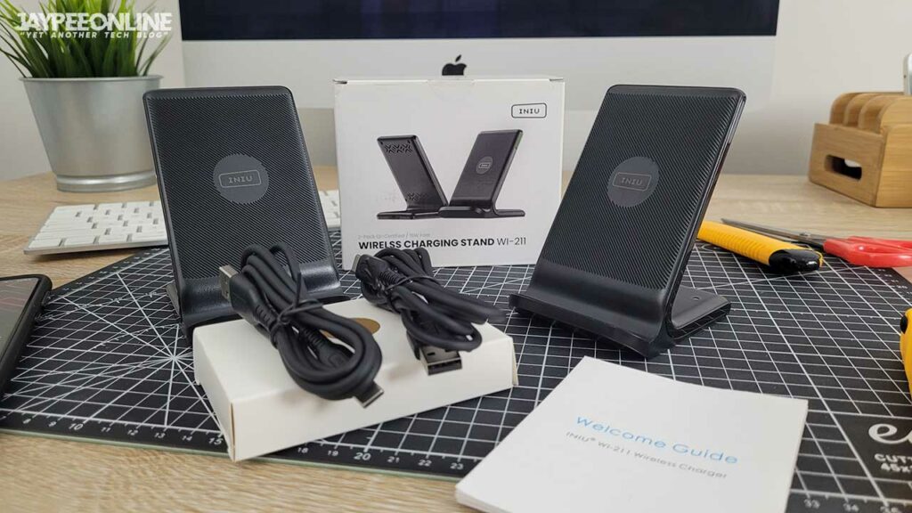INIU Qi-Certified Wireless Fast Charging Stand Package Contents